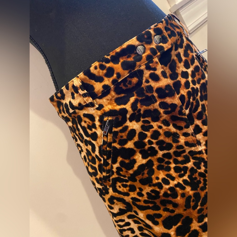 Forever 21 mini skirt